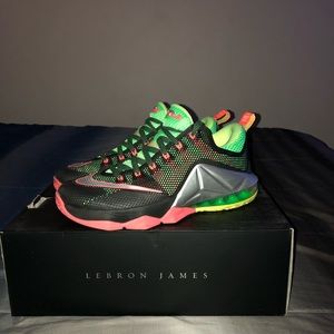 Nike Lebron 12 Low